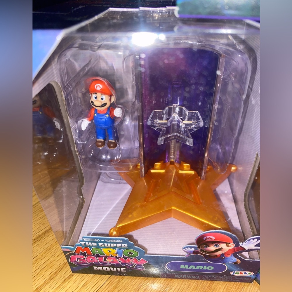 Super Mario Galaxy Movie–1.5” Figures w/Star Launcher Bundle Mario, Luigi, Yoshi - Picture 6 of 13